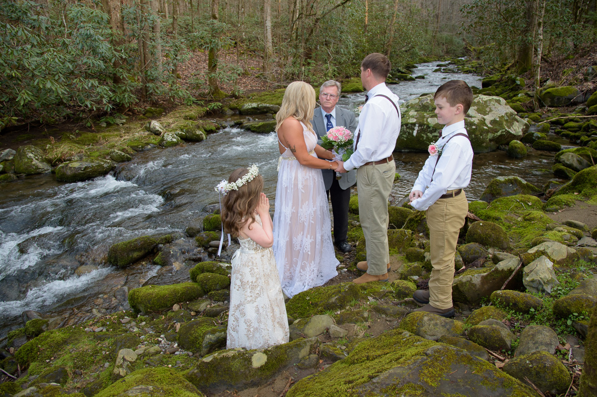 small Wedding ceremony in Gatlinburg, Tennessee